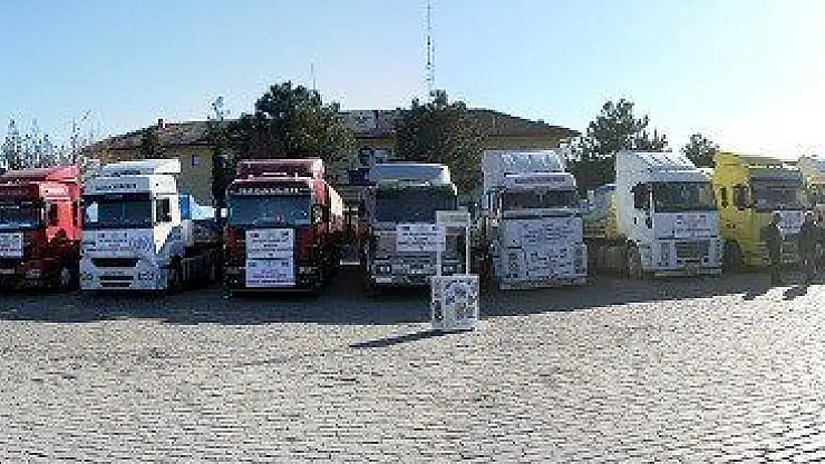 Elazığ'dan Suriye'ye 15 Tır Yardım