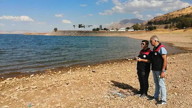 Keban Baraj Gölü'nde dron ile denetim