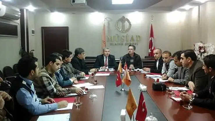 Kılıç İHH'yı ve Yardımları Anlattı