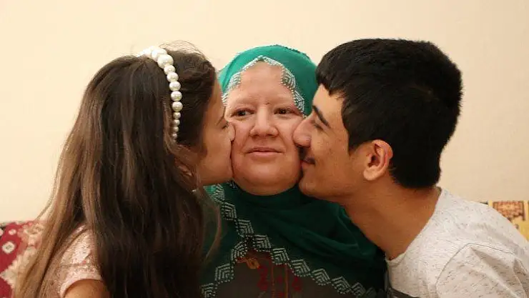 Özel çocuklarına devletin desteğiyle hem anne, hem baba oldu