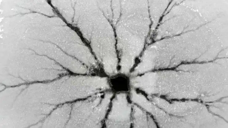 Sülüklü Göl buz tuttu, drone ile görüntülendi