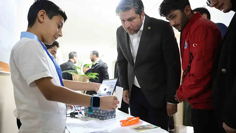 Öğrencilerin hazırladığı projeler, bilim merkezinde görücüye çıktı