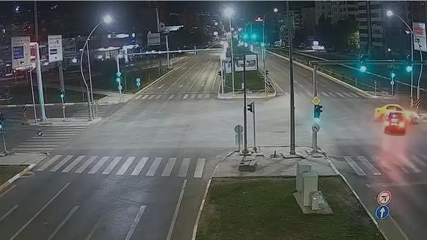 Elazığ'da taksiyle otomobil çarpıştı: 2 yaralı