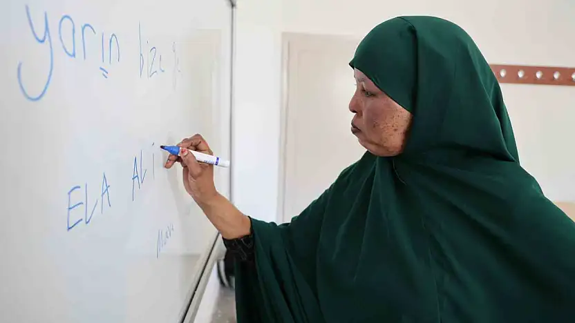 Kanser hastası annesi için 6 bin kilometre geldi